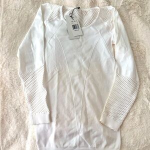 Alala Active wear 
Long sleeves